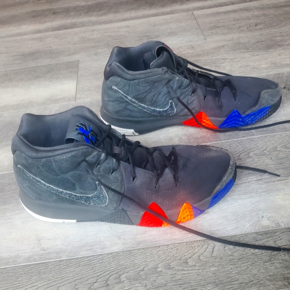 Nike Kyrie Irving 4 Men's basketball shoes, Sz 13, Black w/ red, orange, blue